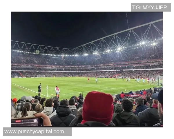 英超激情对决AC米兰与本菲卡战成平局补时进球点燃全场热情